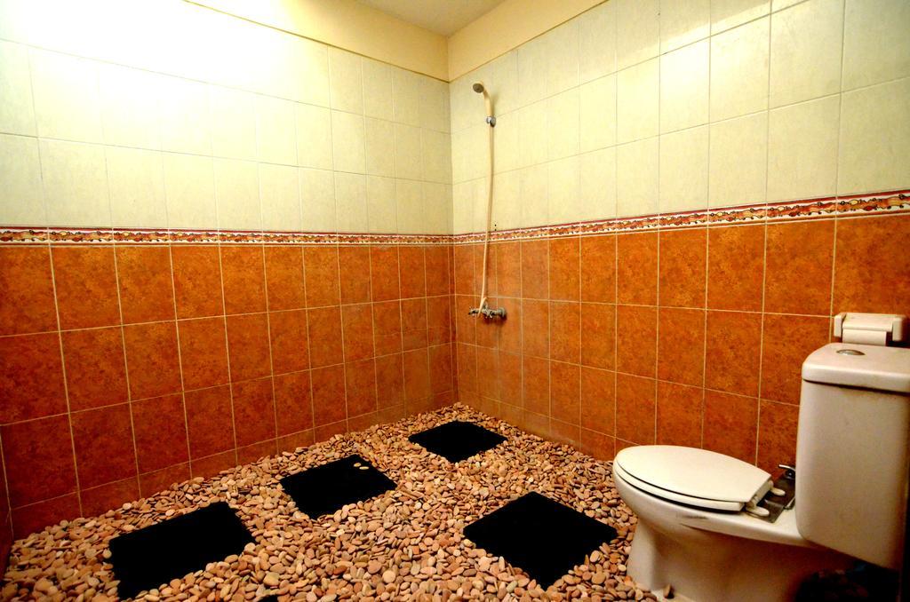 Lori Beach Inn Σεμινιάκ Εξωτερικό φωτογραφία